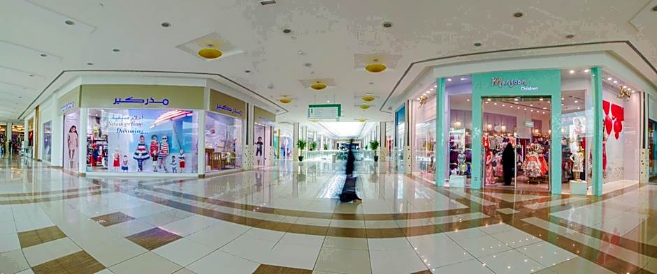 Ayla Bawadi Hotel & Mall
