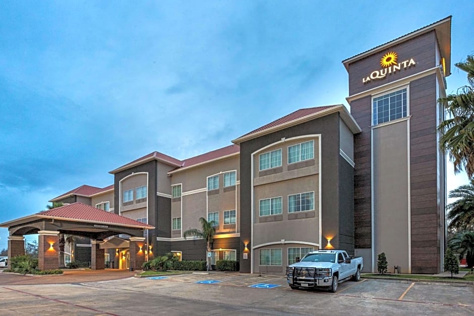 La Quinta Inn & Suites by Wyndham Alvin