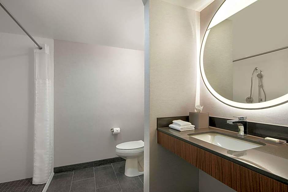 Courtyard by Marriott Cleveland Beachwood