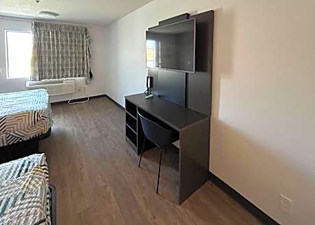 Economy Quadruple Room