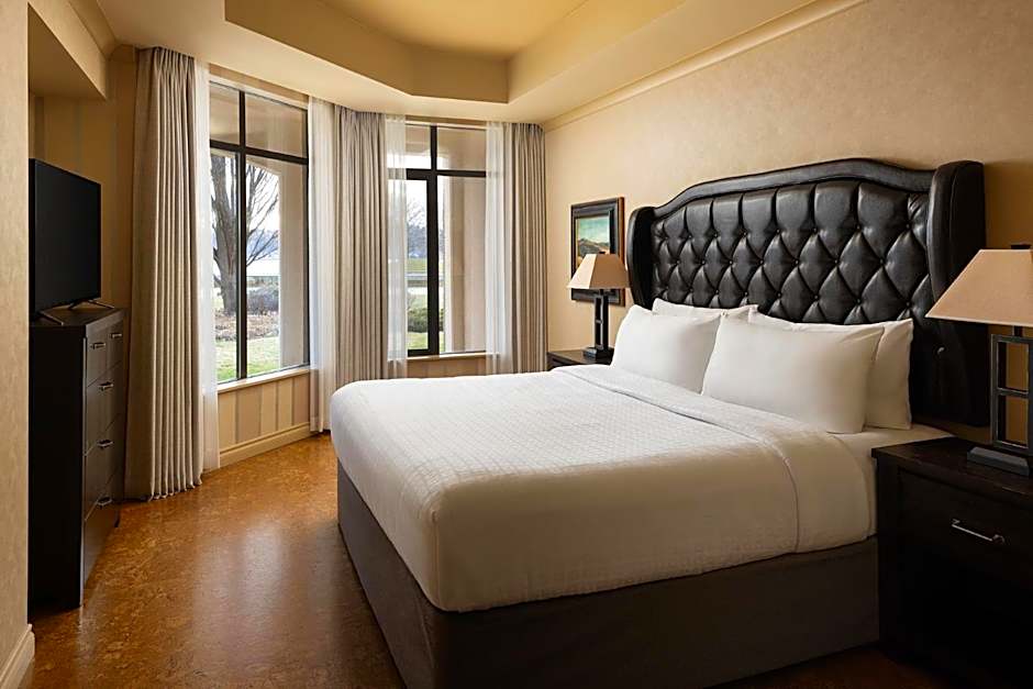 The Royal Kelowna - Bellstar Hotels & Resorts