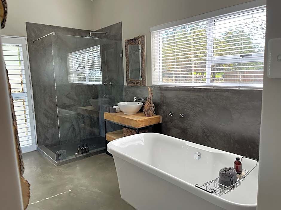 isiLimela Game Lodge