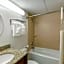 Travelodge Inn & Suites by Wyndham Albany