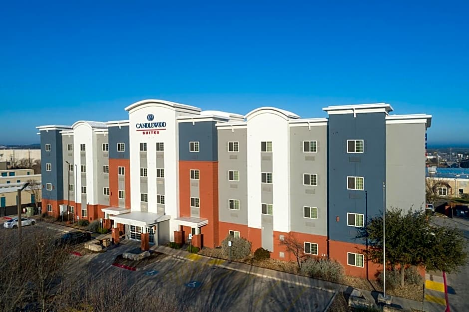 Candlewood Suites San Marcos By IHG