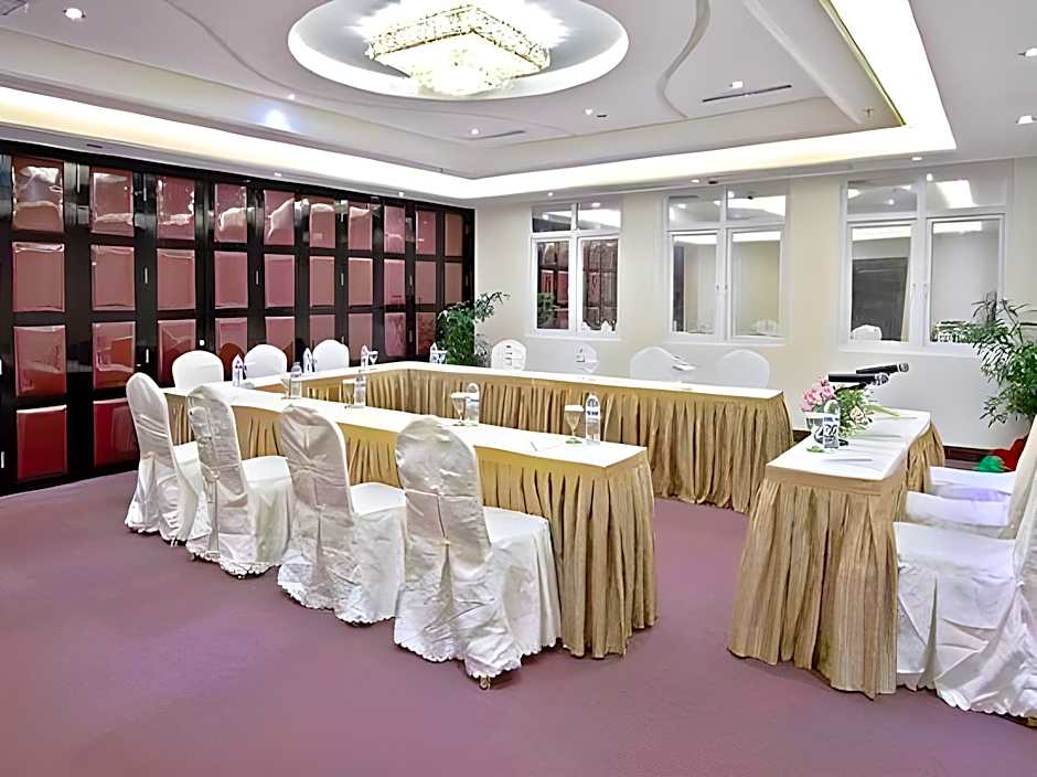 Grand Puncak Lestari Hotel