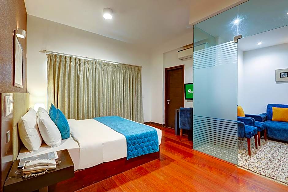 Hotel 91 Golf Course Road