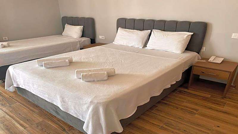 Zeynel Hotel