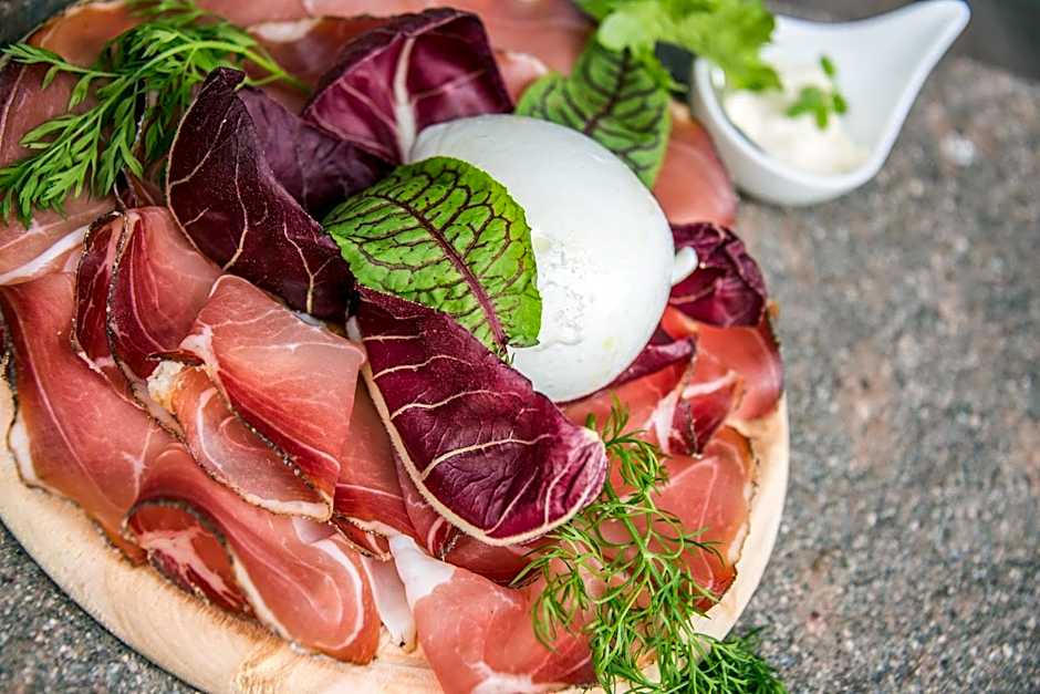 Vitaurina Royal Hotel