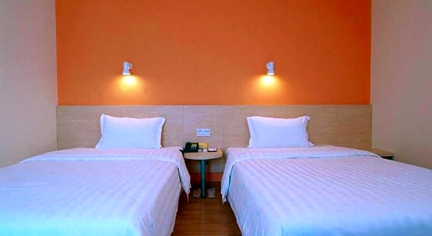 7 Days Inn Qingdao Haier Zone Ditie Tower Jiushui West Road