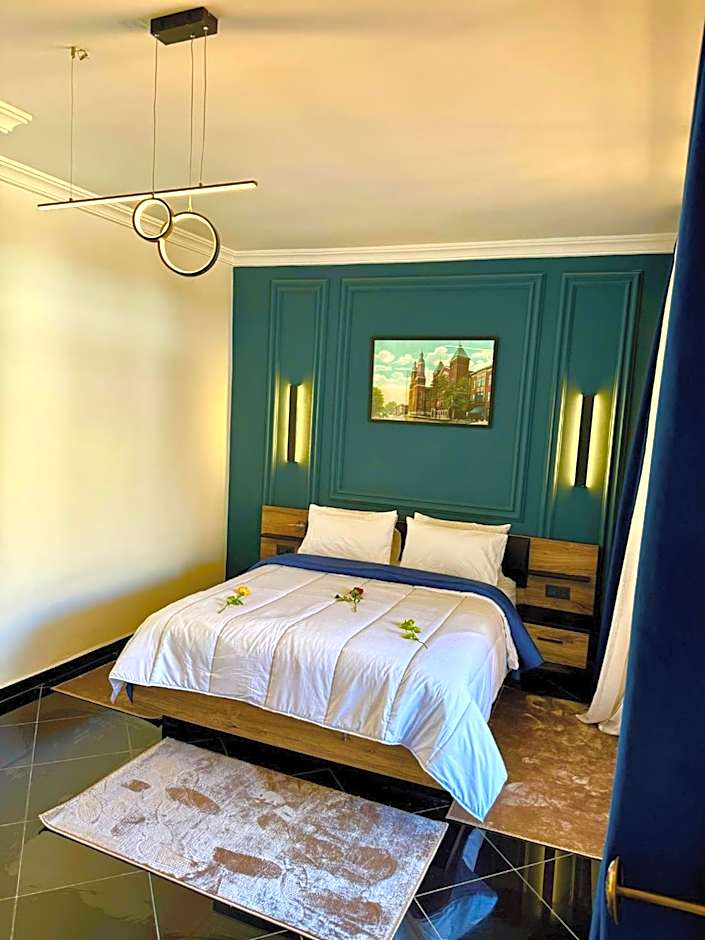 The Hotel Syracuse
