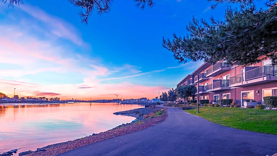 Executive Inn & Suites Oakland