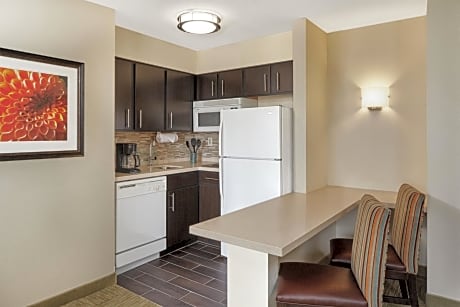 One-Bedroom King Suite