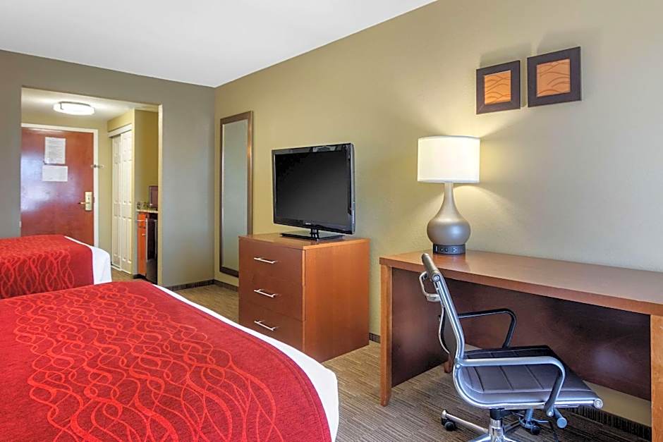 Comfort Inn & Suites LaGrange East