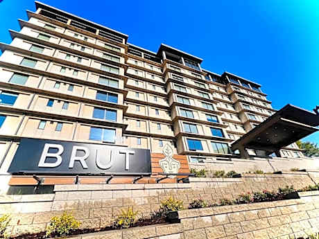Brut Hotel