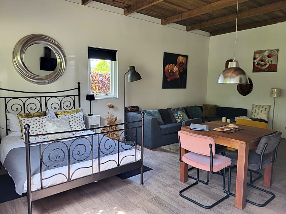 LUXE Bloemenzicht 4 personen, BnB, 10 minuten van zee