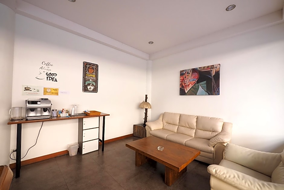 Paisiri Hotel