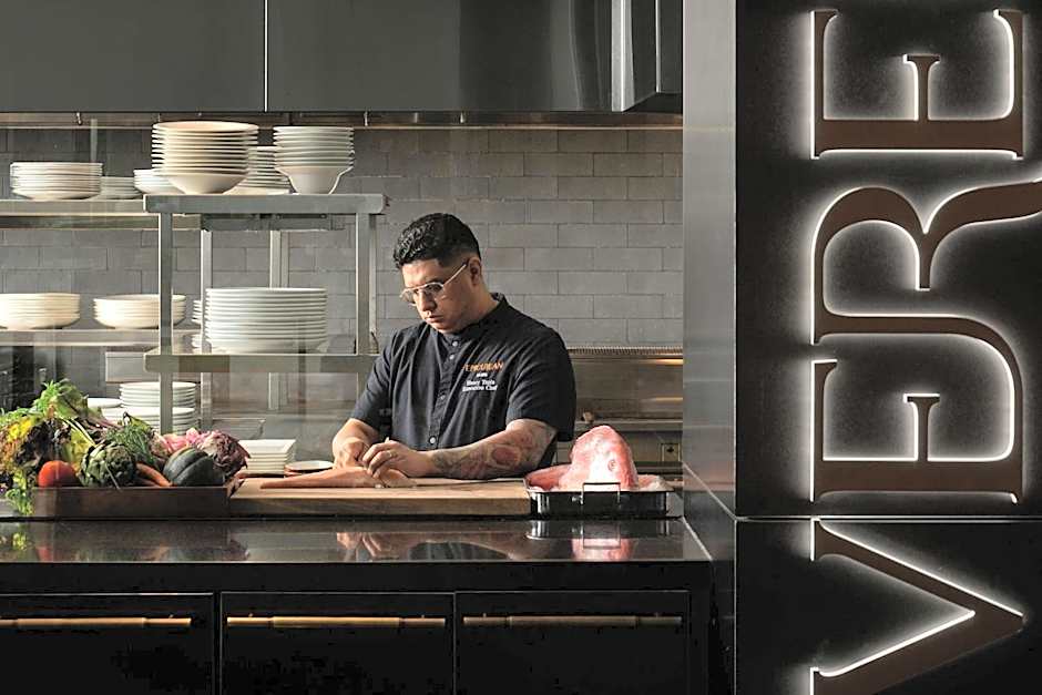 Epicurean Atlanta, Autograph Collection