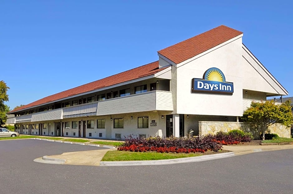 Days Inn by Wyndham Overland Park