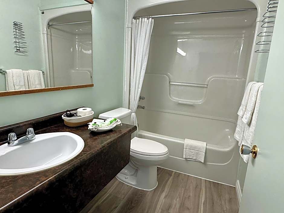 New Age Inn - Voyageur