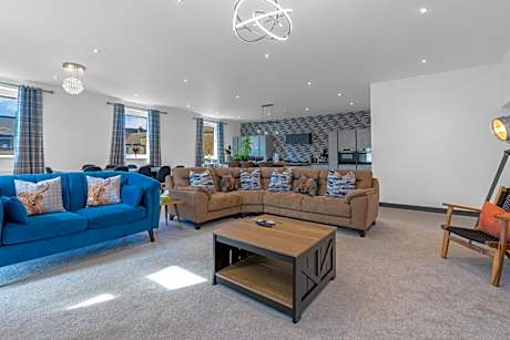 Luxe 5 Bedroom Guardbridge House - St Andrews