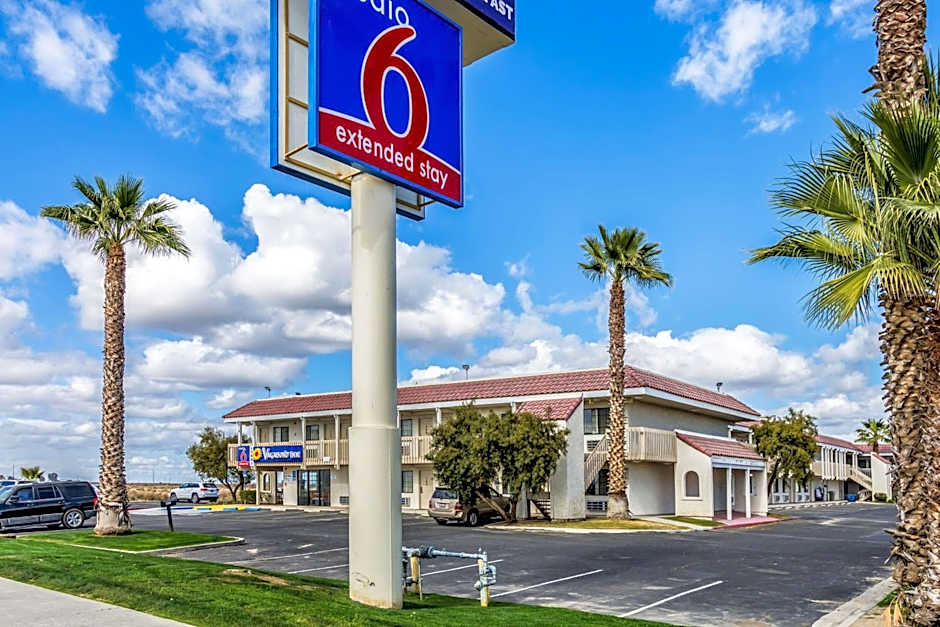 Studio 6-Buttonwillow, CA