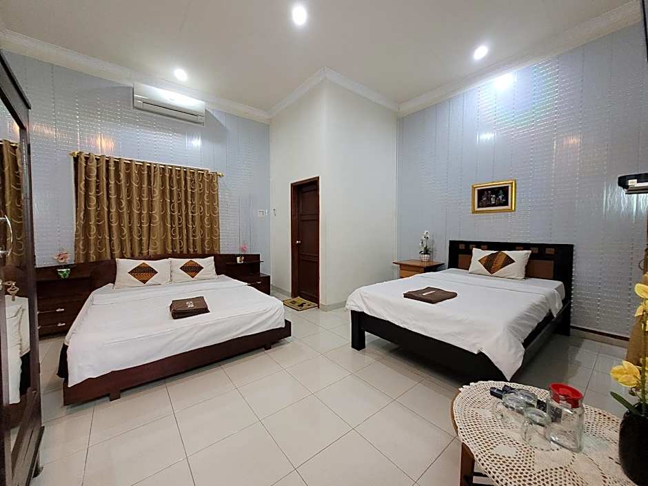 Ndalem Katong Guest House Ponorogo