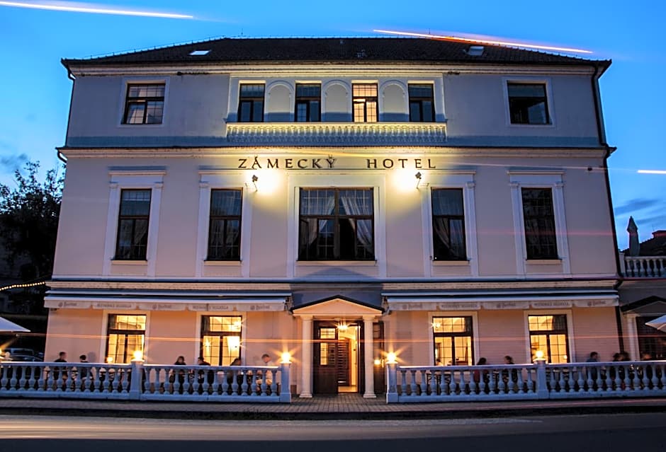 Grandhotel Sluchátko - EX Zámecký hotel