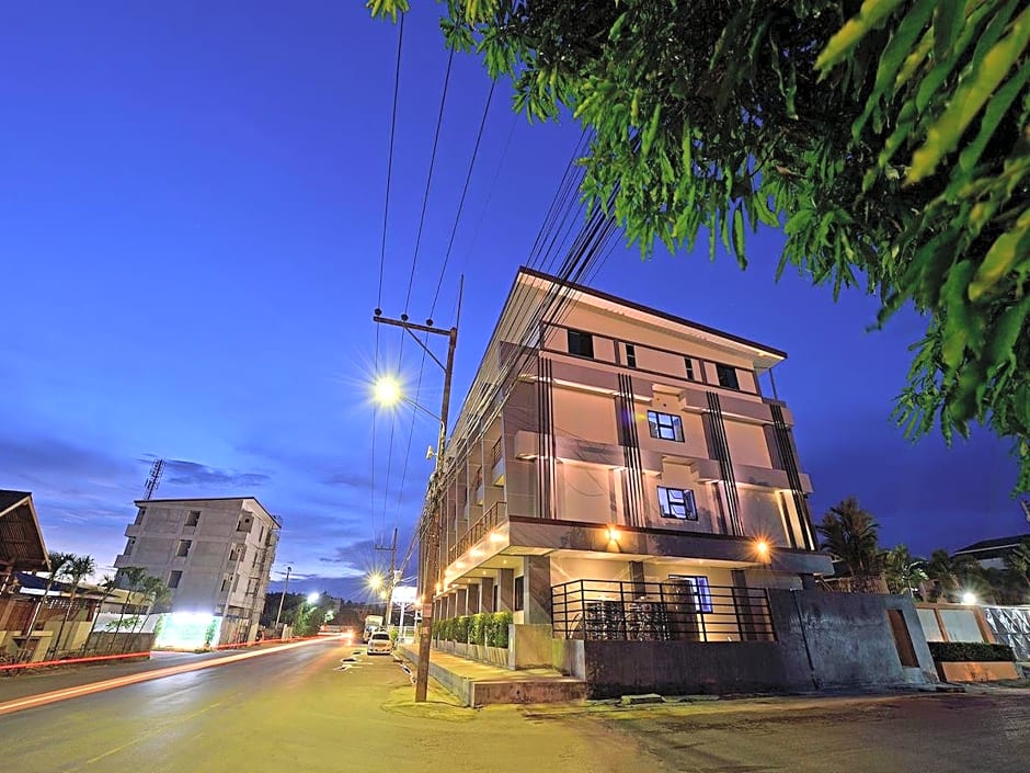 Riverside Hotel (SHA Plus)