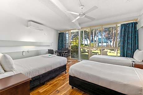 River Vista Room Grande