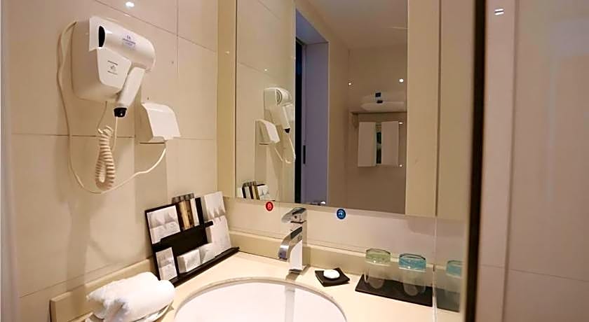 Borrman Hotel Guangzhou Middle of Sanyuanli Avenue