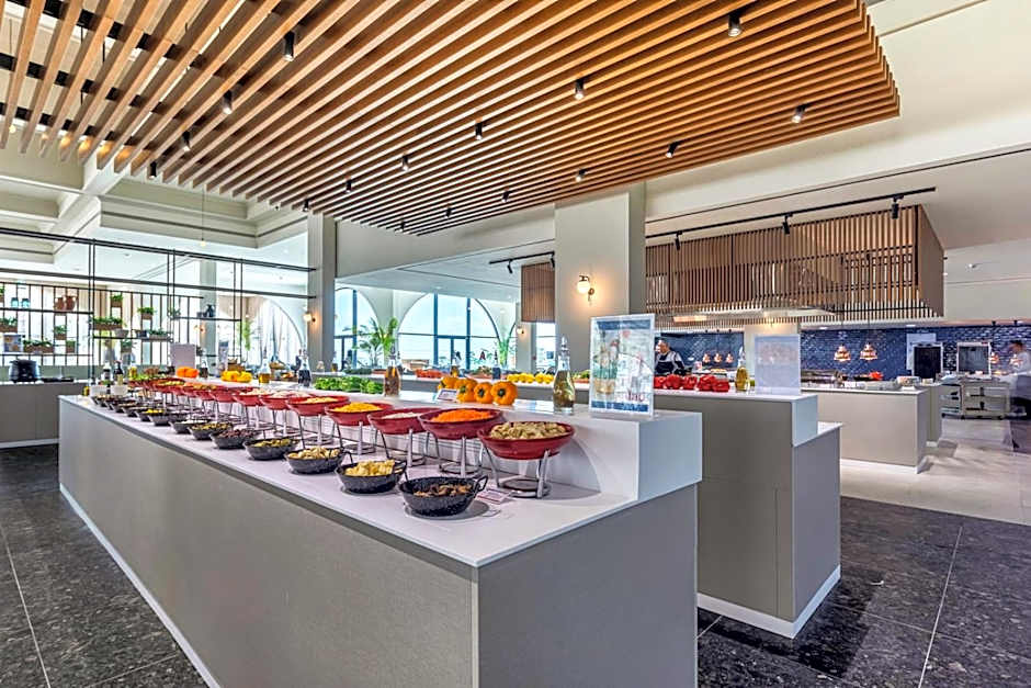 Louis Phaethon Beach