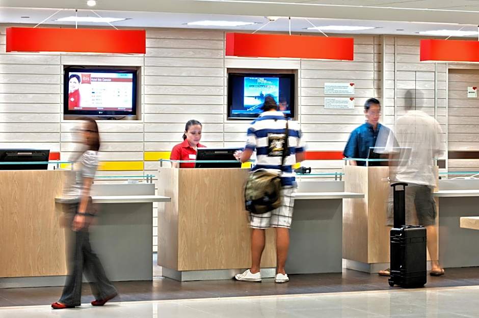 Ibis Cancun Centro Hotel