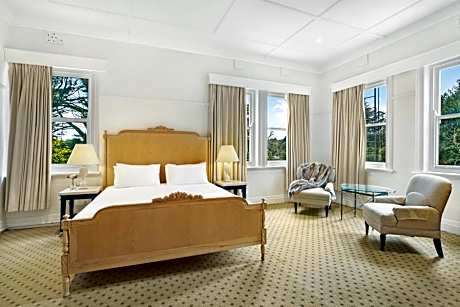 Large King Room with Private Bathroom