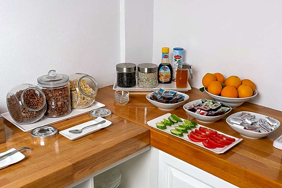 Nana Angela Apartments