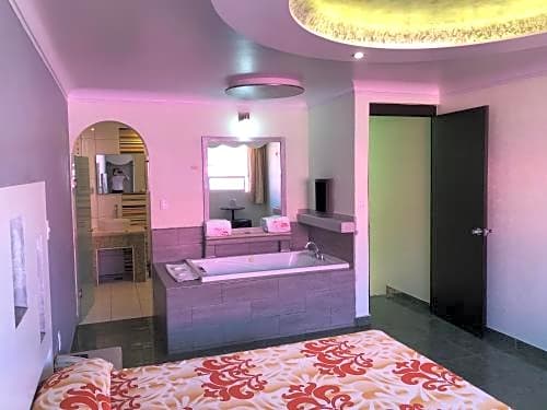 Hotel & Villas 7