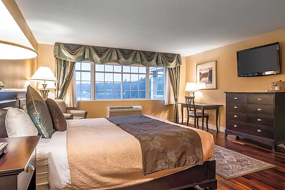 Riverside Hotel, an Ascend Collection Hotel