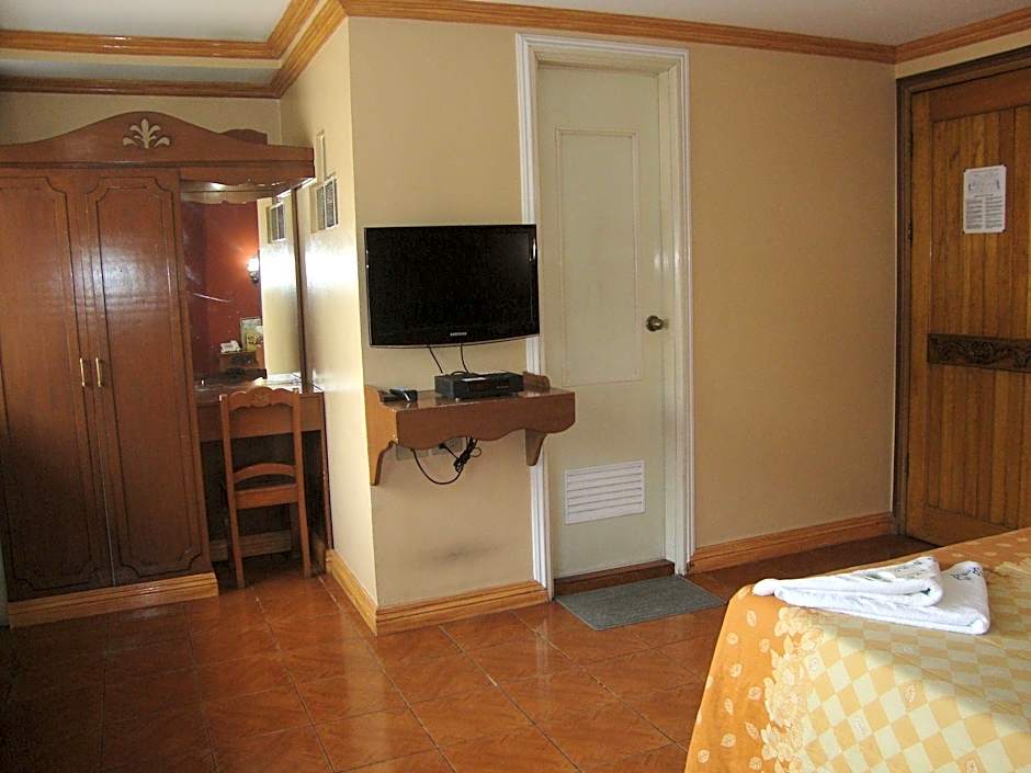 Pearlmont Hotel