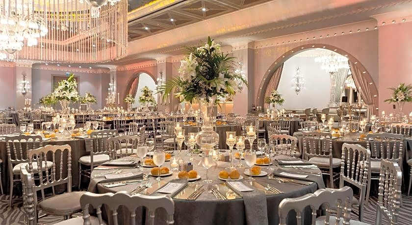 Wyndham Grand Istanbul Kalamis Marina Hotel