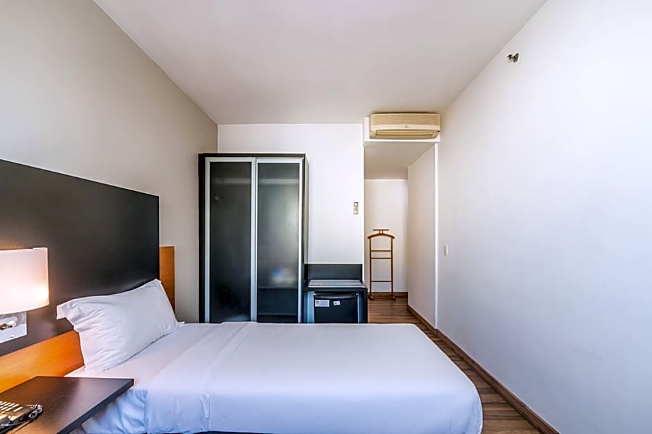 Paraiso Suites by Charlie