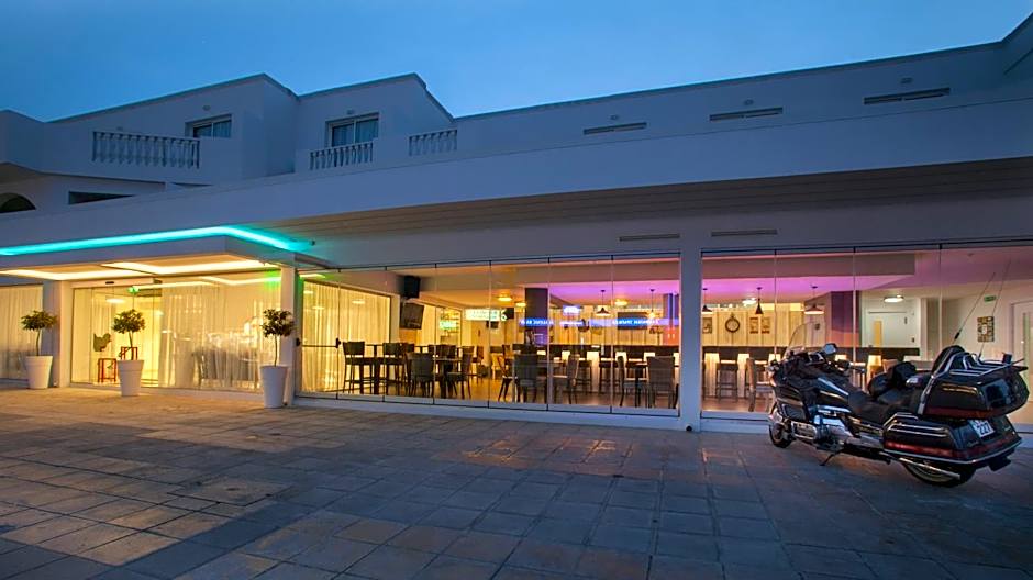 Princessa Vera Hotel Apartments