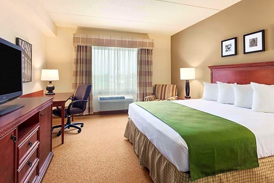 Country Inn & Suites by Radisson, Buffalo South I-90, NY