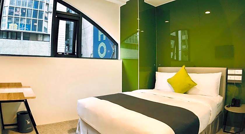 T.O.Hotel-Main Station