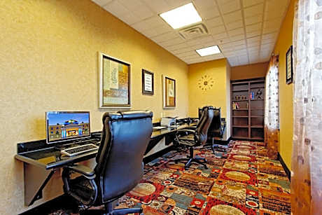 Holiday Inn Express Hotel and Suites - Odessa By IHG