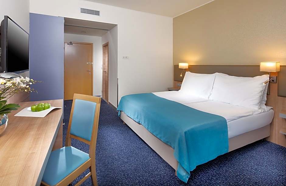 Holiday Inn Prague Congress Centre By IHG