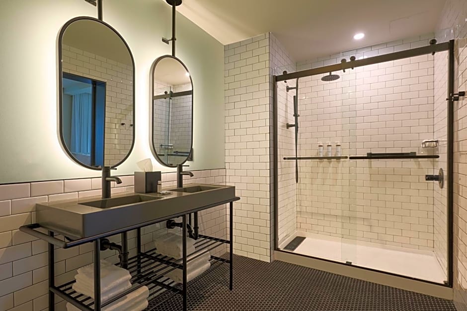 Moxy Virginia Beach Oceanfront