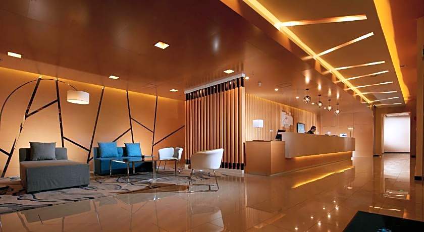 Holiday Inn Express Tangshan Downtown By IHG