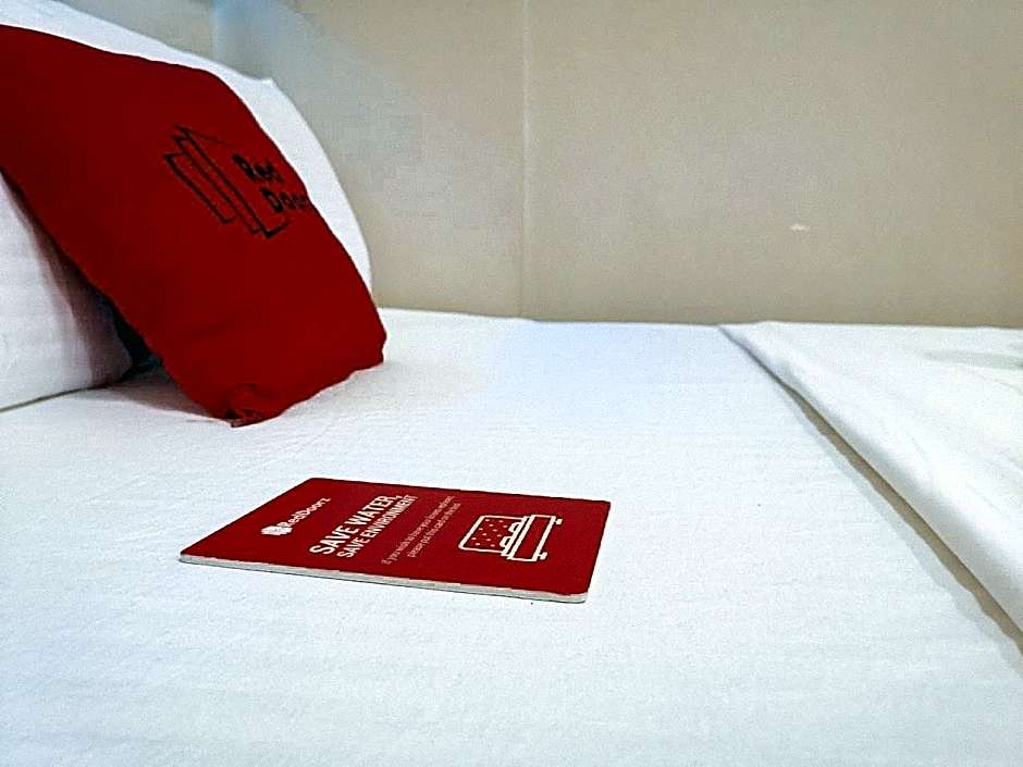 RedDoorz near KCC Mall Gensan