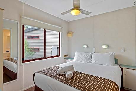 Standard 1 Bedroom Cabin - Sleeps 2