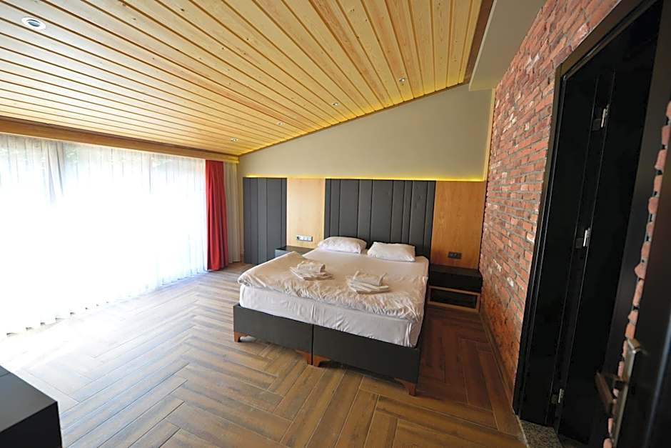 Inanlar Deluxe Hotel & Bungalow