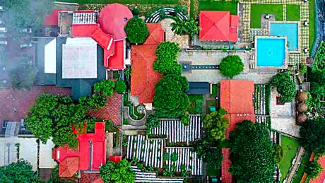 Manas Resort With Petting Zoo